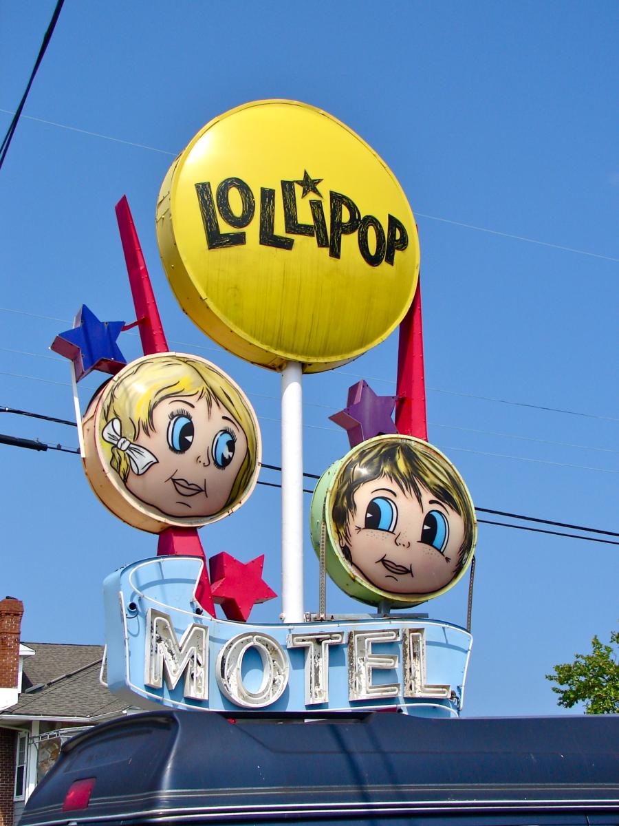 Lollipop Motel sign, North Wildwood NJ — CC0 photo by Smallbones via Wikimedia Commons
