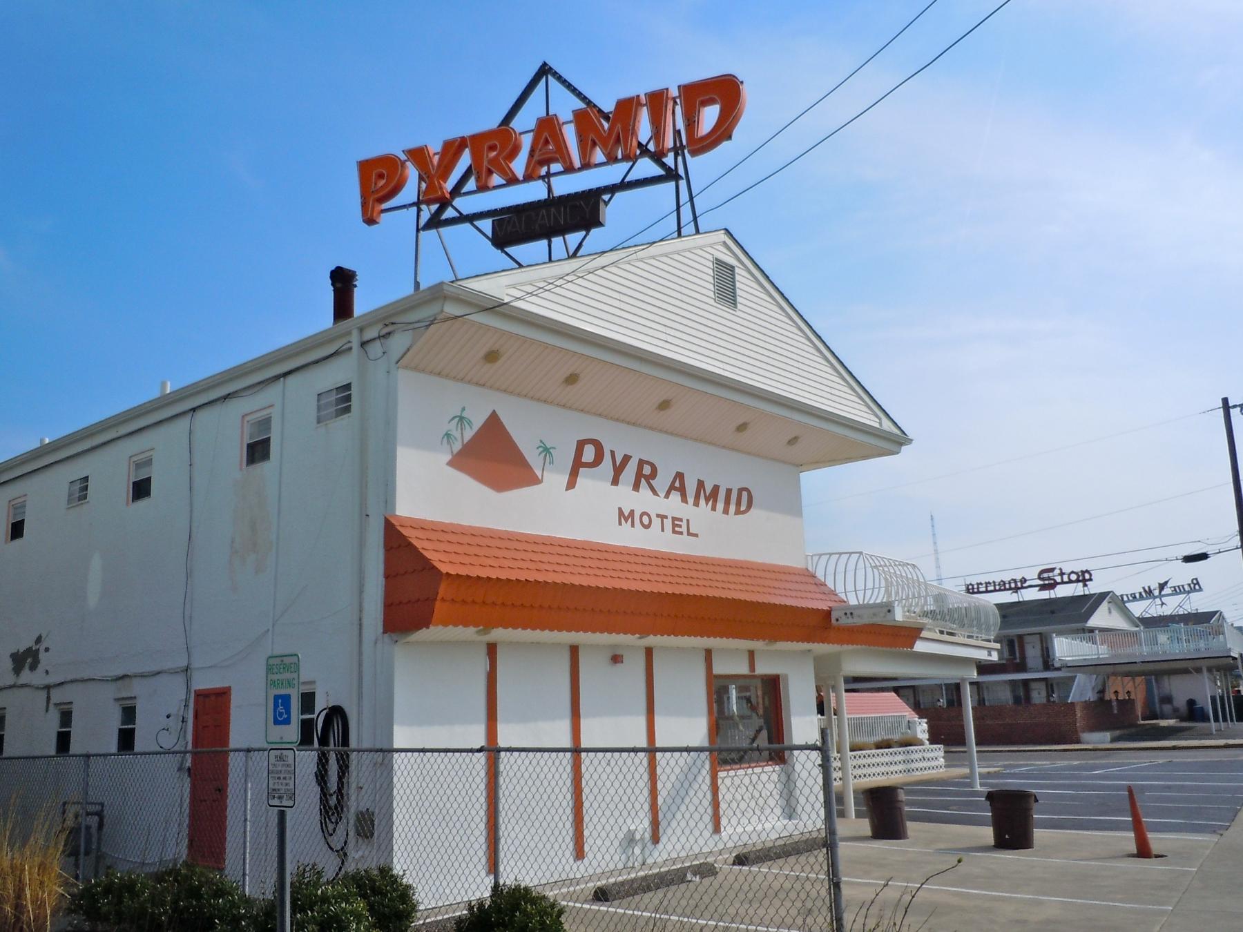 Pyramid Motel, Wildwood Crest NJ — CC0 photo by Smallbones via Wikimedia Commons