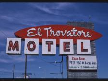El Trovatore Motel, Kingman AZ — Photo: John Margolies 2003, Library of Congress, public domain